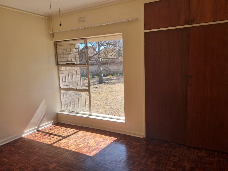 5 Bedroom Property for Sale in Flamingo Park Free State